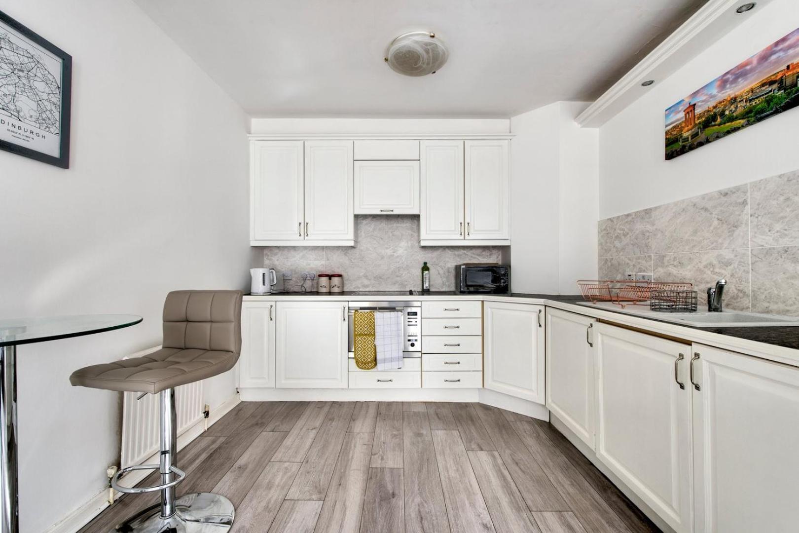 Guestready - Bright & Airy 1Br Flat In Center Apartment Edinburgh Exterior photo