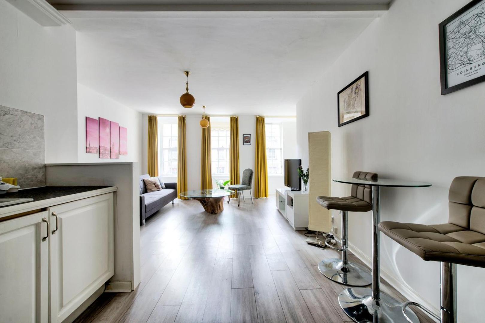Guestready - Bright & Airy 1Br Flat In Center Apartment Edinburgh Exterior photo